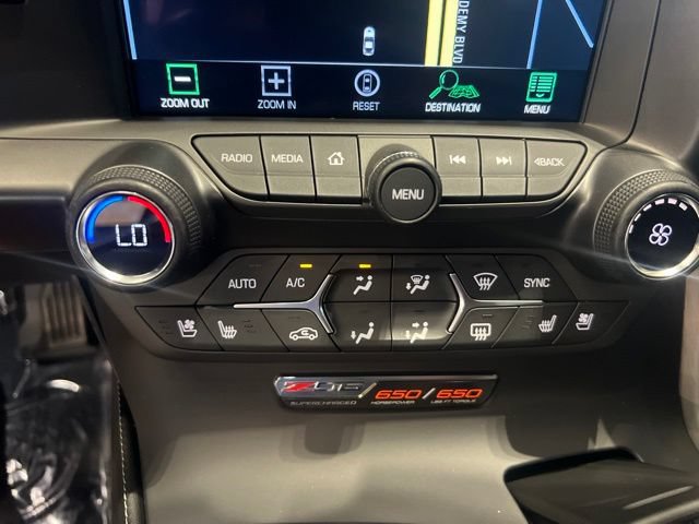 Used 2015 Chevrolet Corvette Z06 w/ 2LZ Preferred Equipment Group RWD image 22