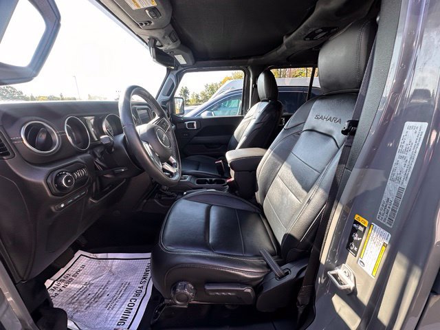 Used 2022 Jeep Wrangler Unlimited Sahara w/ Cold Weather Group AWD/4WD image 25