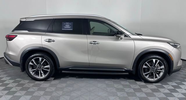 Certified 2023 INFINITI QX60 Luxe image 8