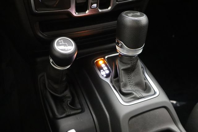 Used 2021 Jeep Wrangler Unlimited Sport AWD/4WD image 18