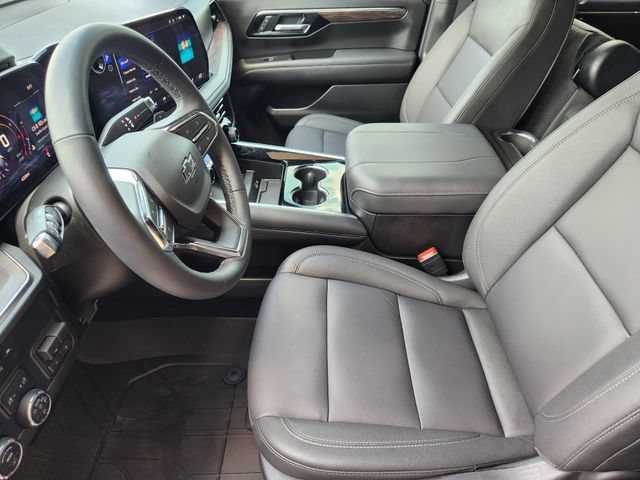 Used 2026 Chevrolet Tahoe Z71 w/ Z71 Off-Road Package AWD/4WD image 4