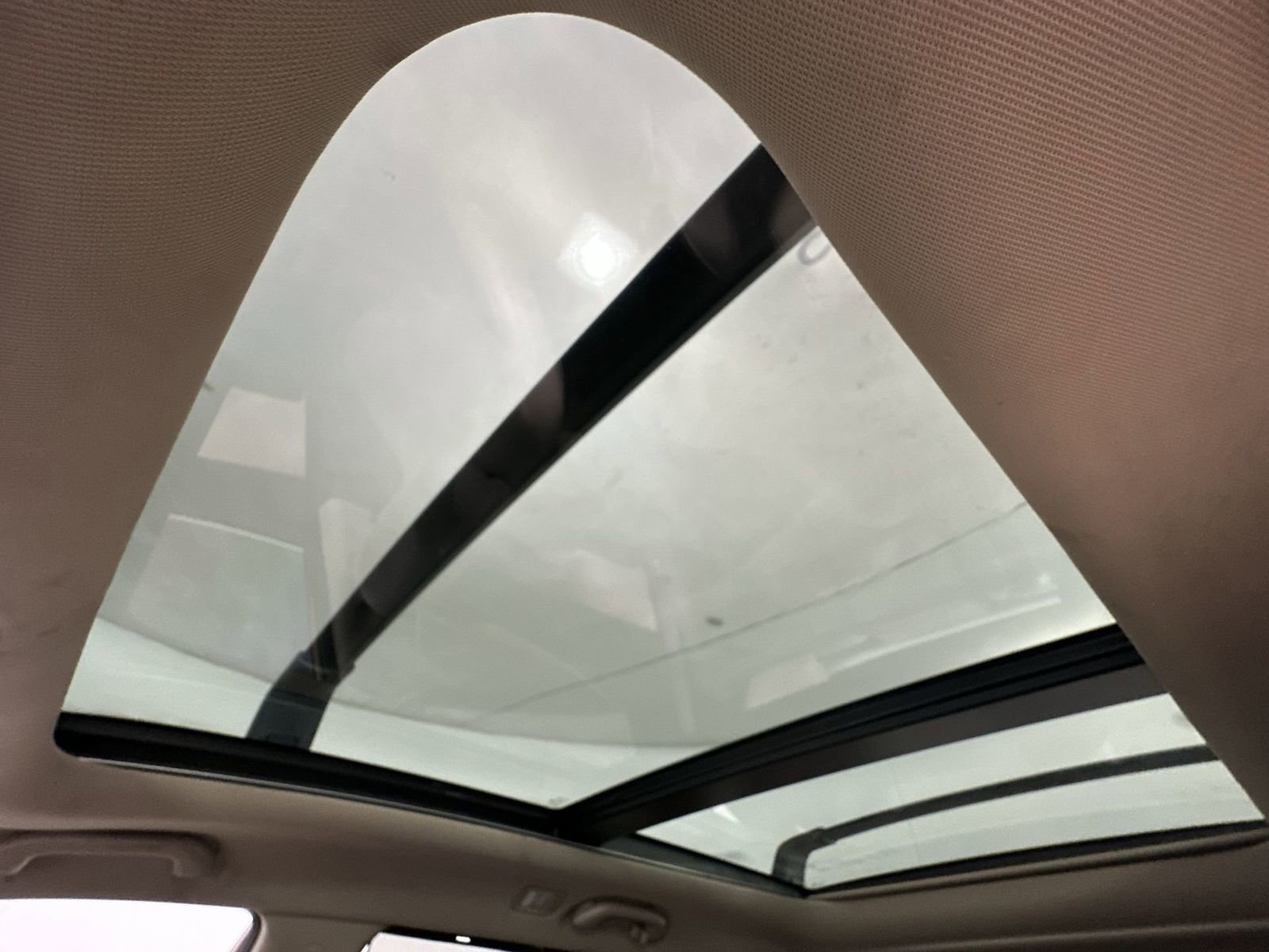 Used 2017 Hyundai Santa Fe Sport w/ 2.4L Tech Package 04 image 26