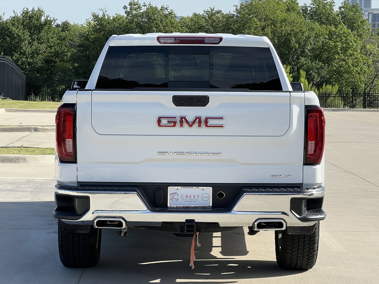 Used 2025 GMC Sierra 1500 SLT AWD/4WD image 5