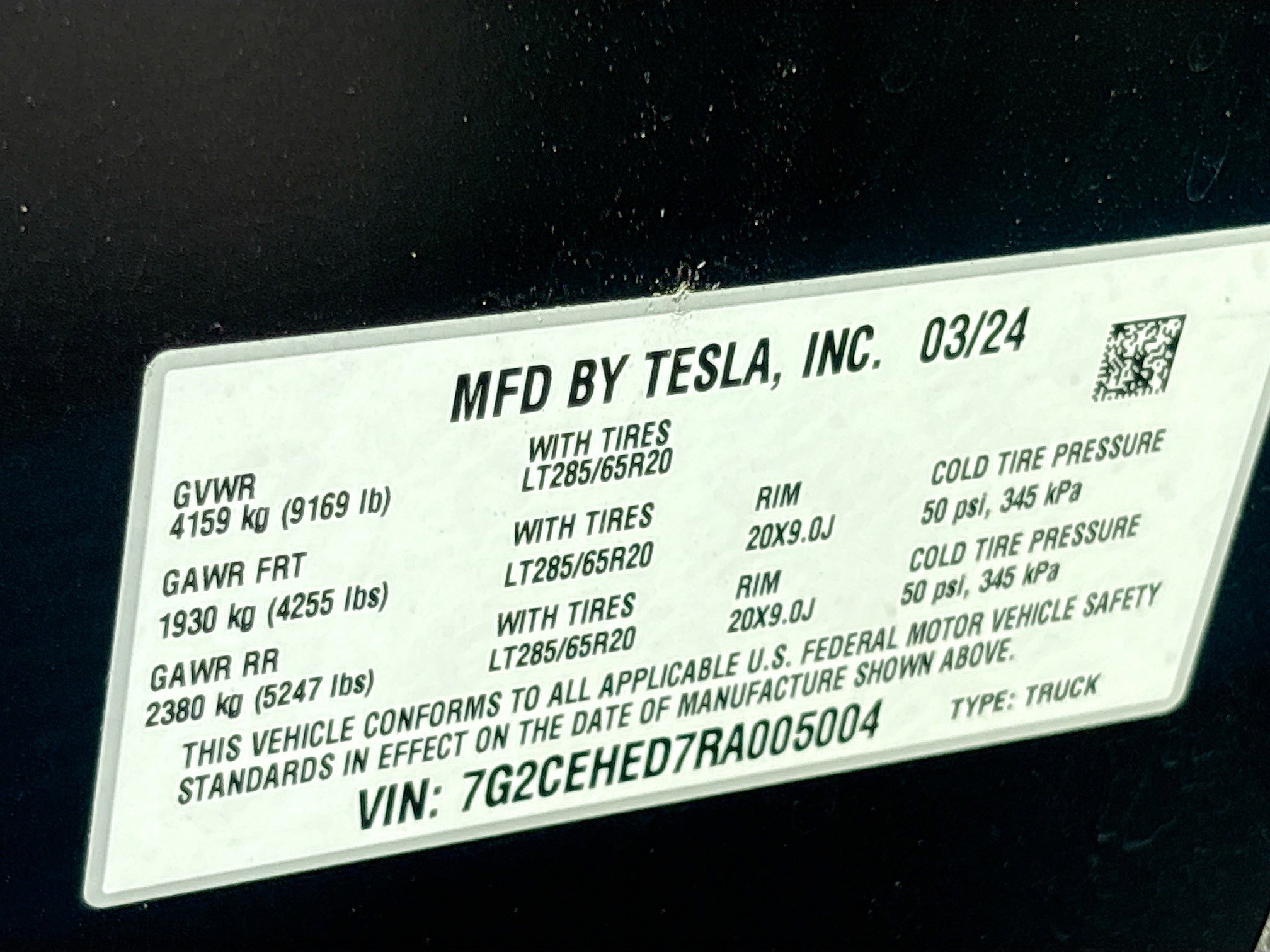 Used 2024 Tesla Cybertruck AWD Crew Cab image 37