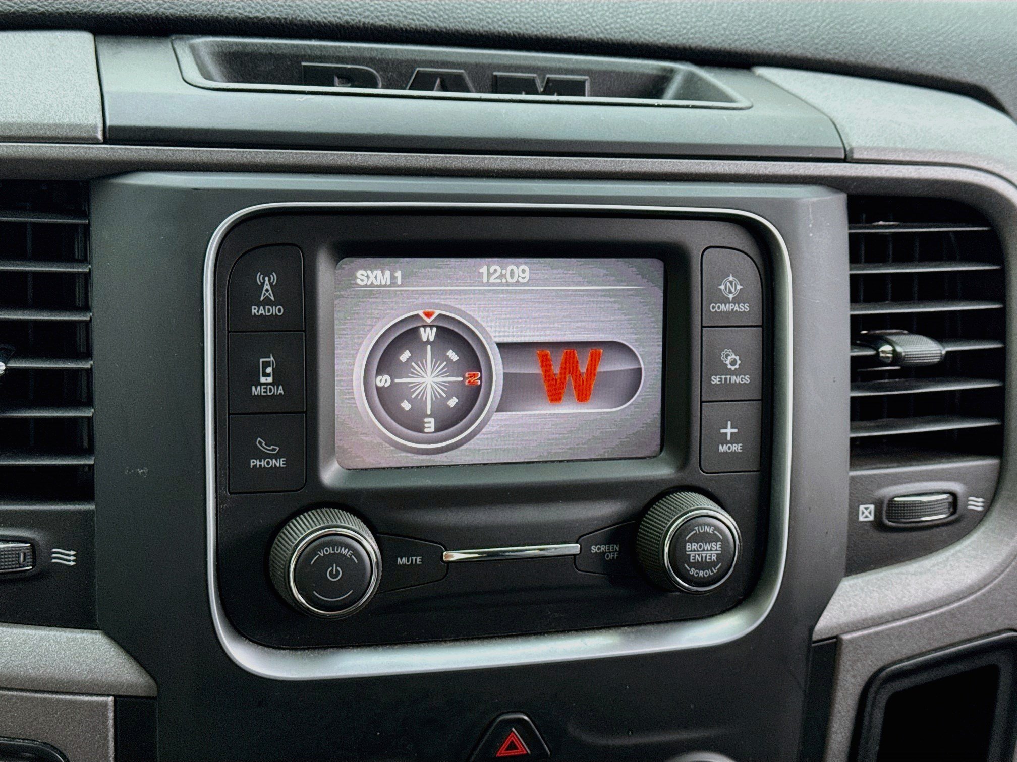 Used 2023 RAM 1500 Tradesman w/ Popular Equipment Group AWD/4WD image 9