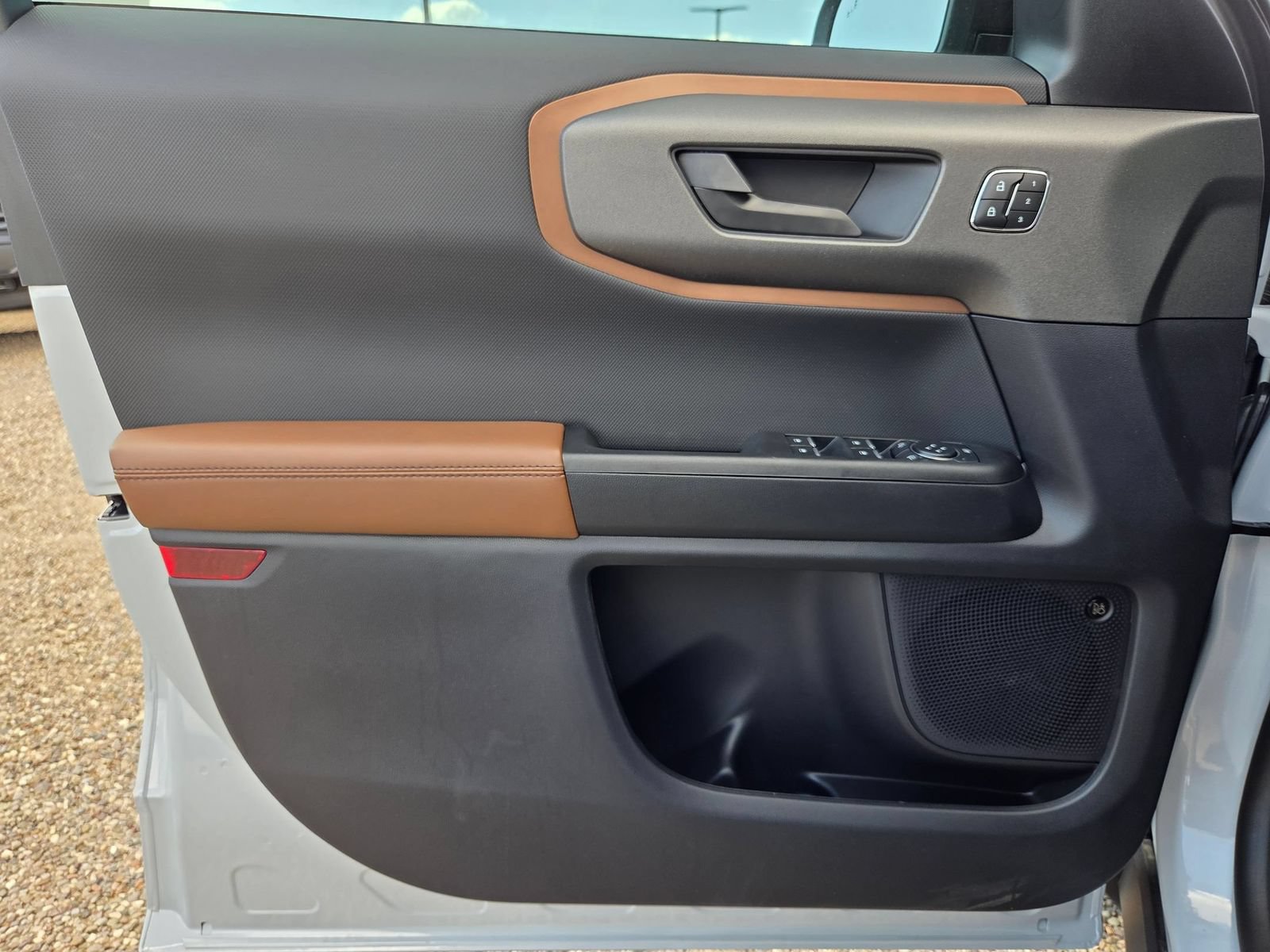 New 2026 Ford Bronco Sport Outer Banks w/ Outer Banks Tech Package+ AWD/4WD image 12