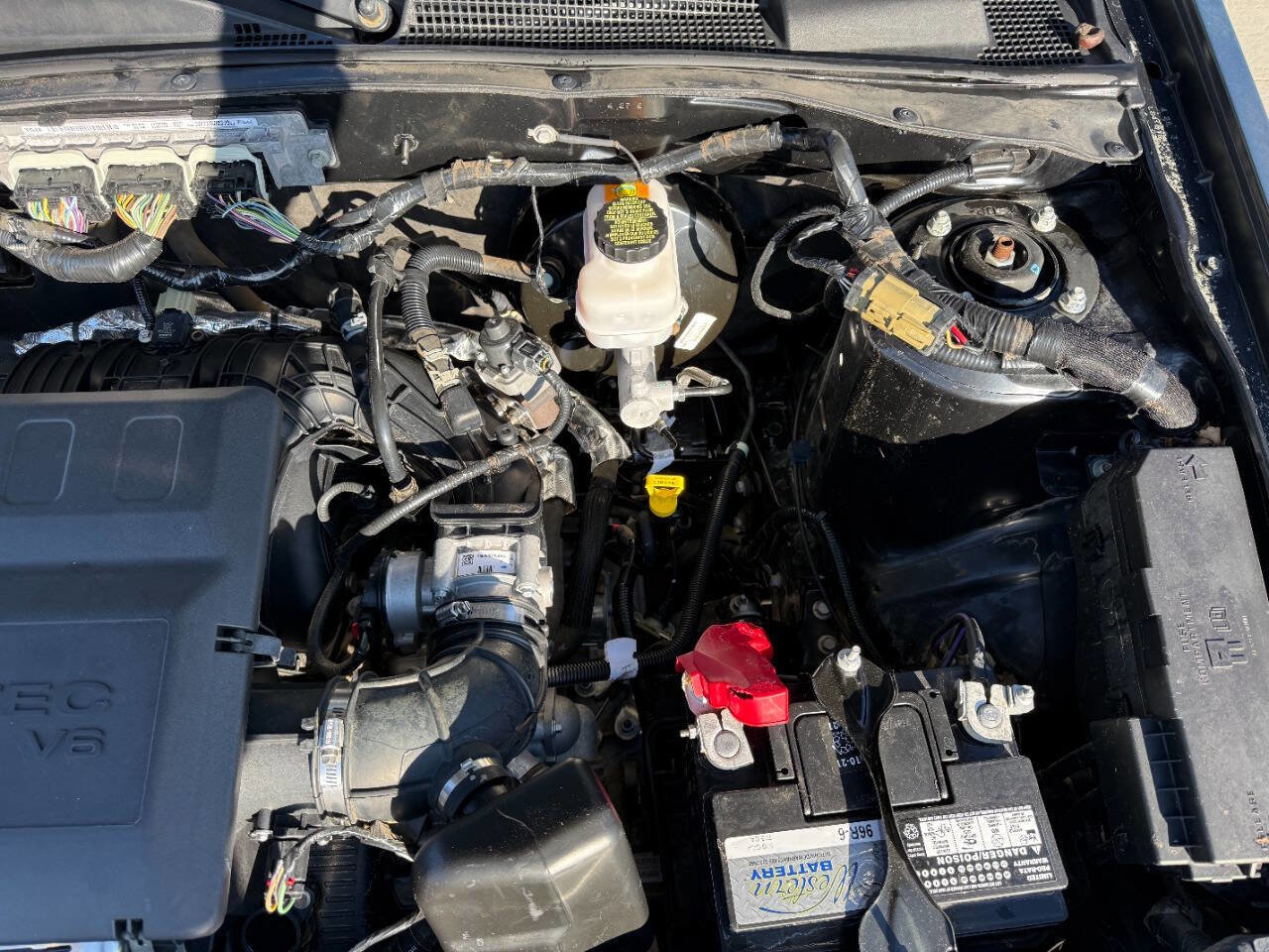 Used 2011 Ford Escape XLT image 11