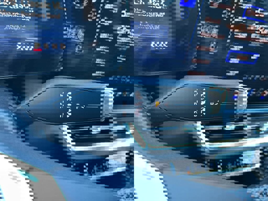 New 2026 Chevrolet Equinox EV LT image 18