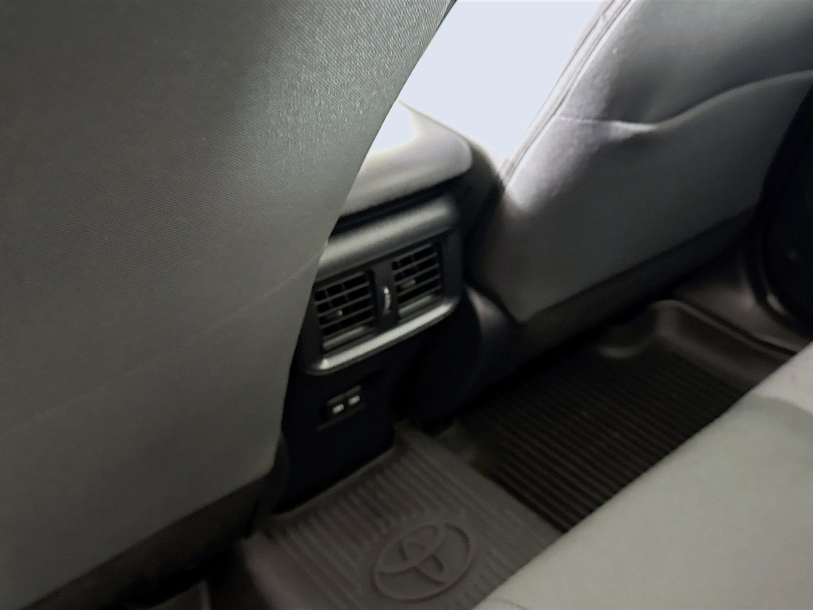 Used 2023 Toyota RAV4 XLE w/ Convenience Package image 22