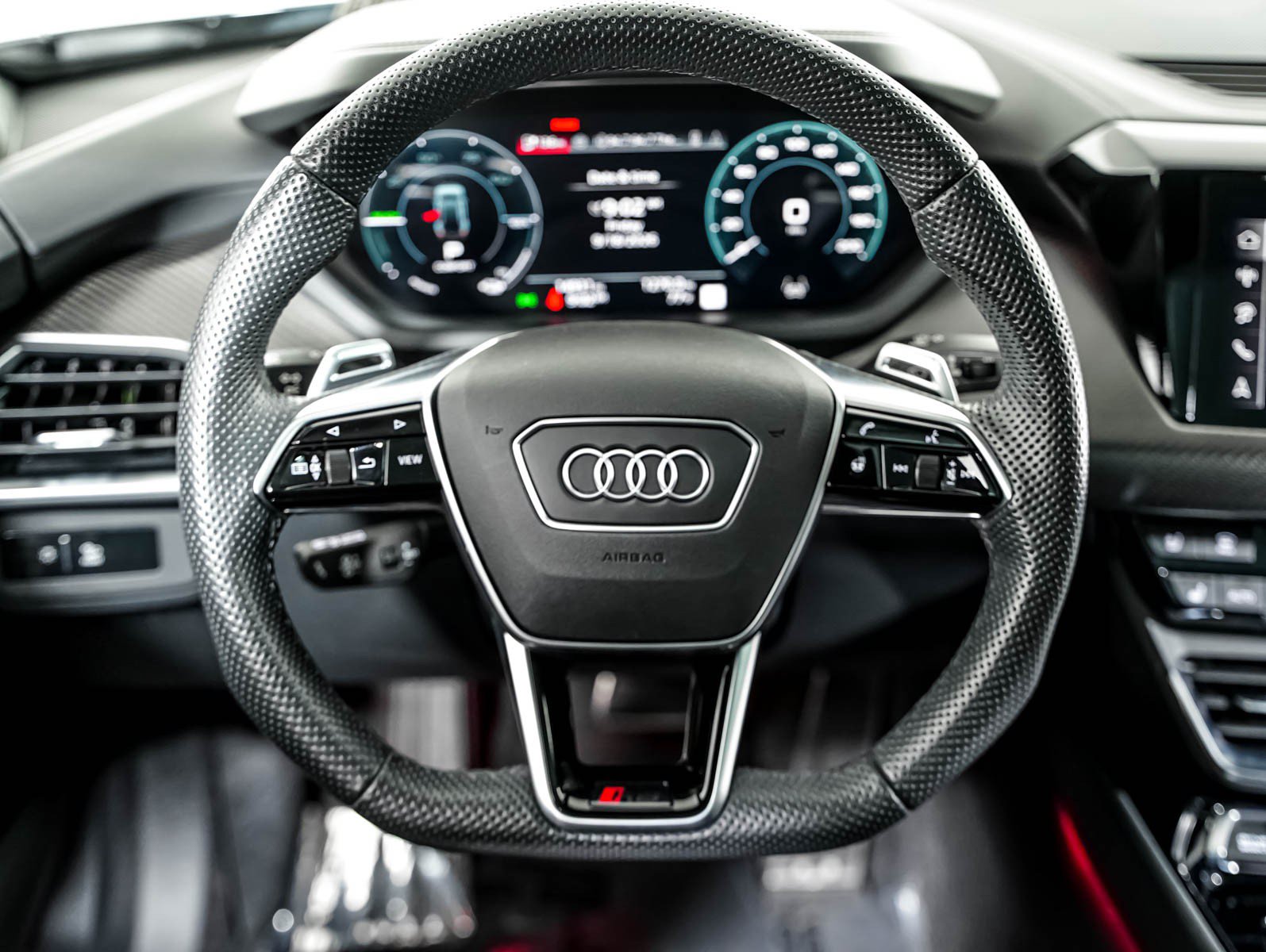Used 2024 Audi RS e-tron GT w/ Carbon Performance Package AWD/4WD image 14