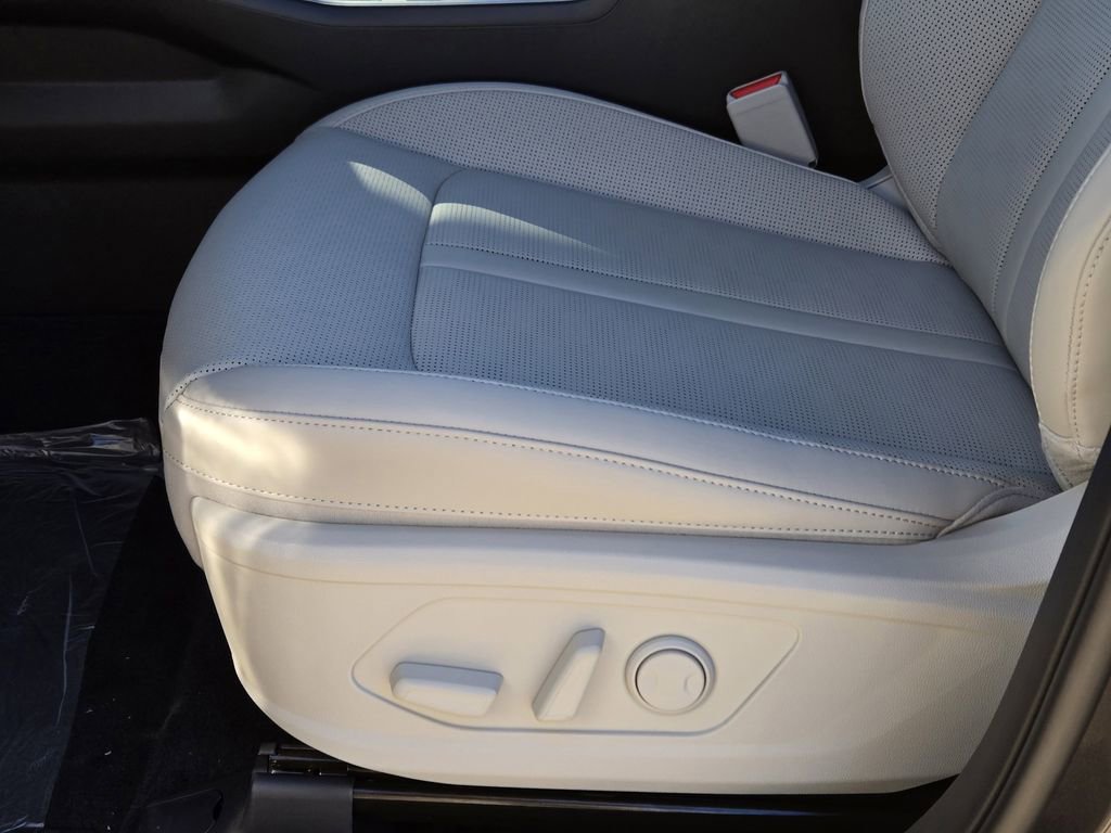 New 2026 Kia Sorento S w/ S Panoramic Sunroof Package image 17