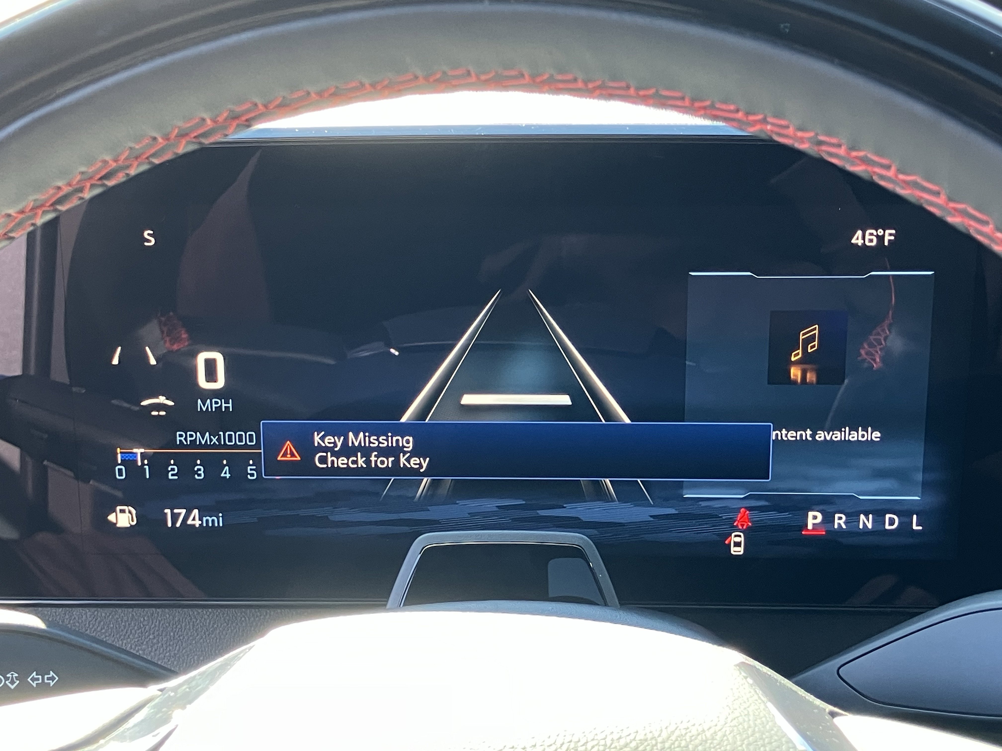 Used 2025 Chevrolet Traverse RS image 23