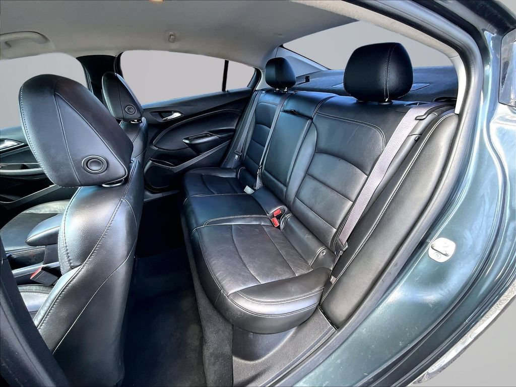 Used 2017 Chevrolet Cruze Premier FWD image 27