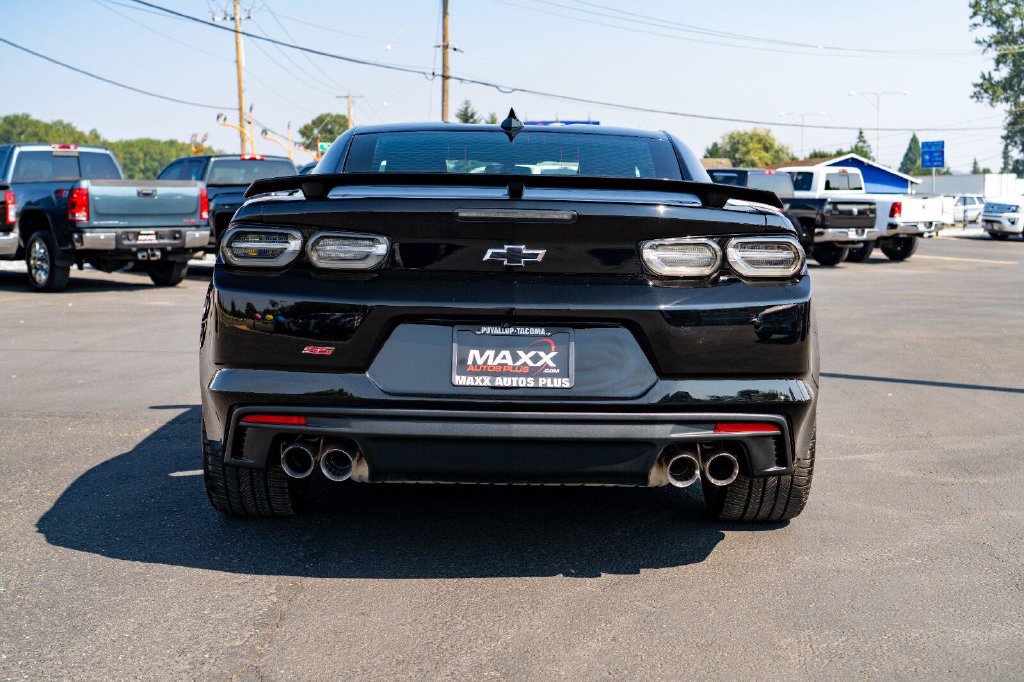 Used 2023 Chevrolet Camaro SS RWD image 10