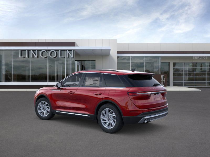 New 2026 Lincoln Corsair Premiere image 4