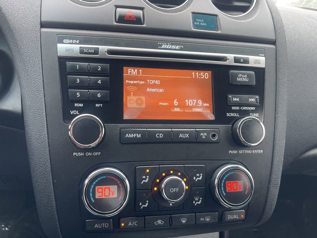 Used 2010 Nissan Altima 2.5 S w/ Premium Pkg image 13