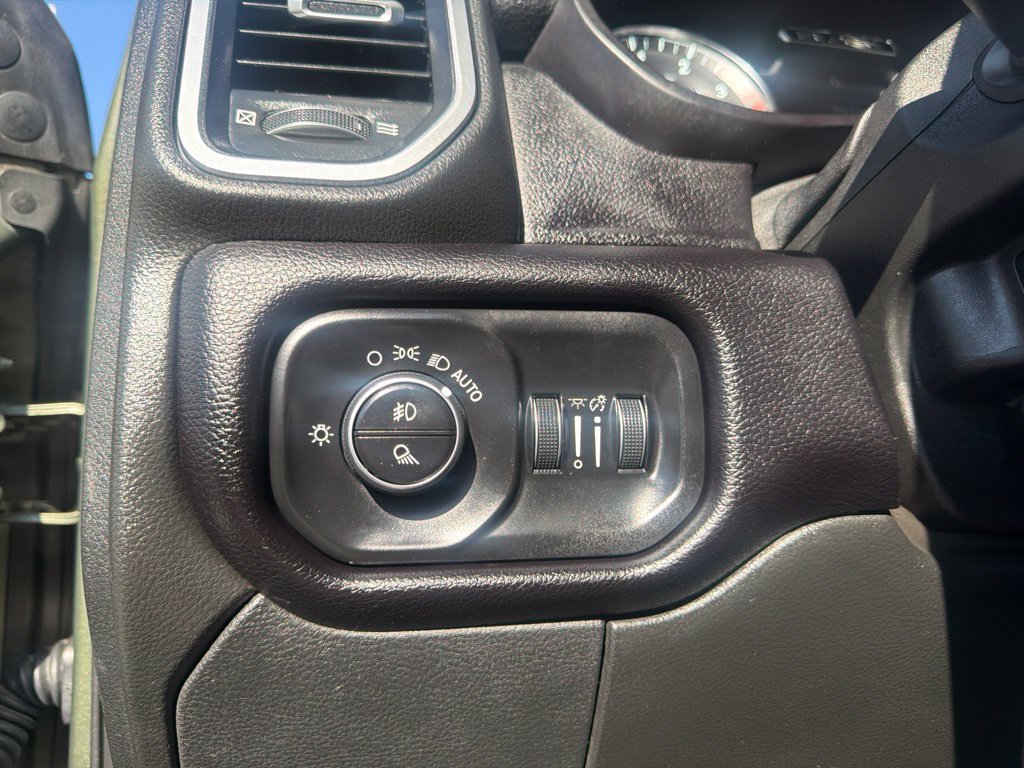 Used 2021 RAM 2500 Laramie AWD/4WD image 13