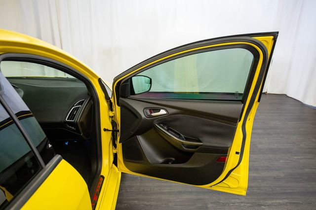 Used 2017 Ford Focus ST w/ Equipment Group 402A image 17