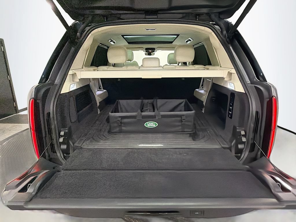 Certified 2023 Land Rover Range Rover Long Wheelbase SE AWD/4WD image 27