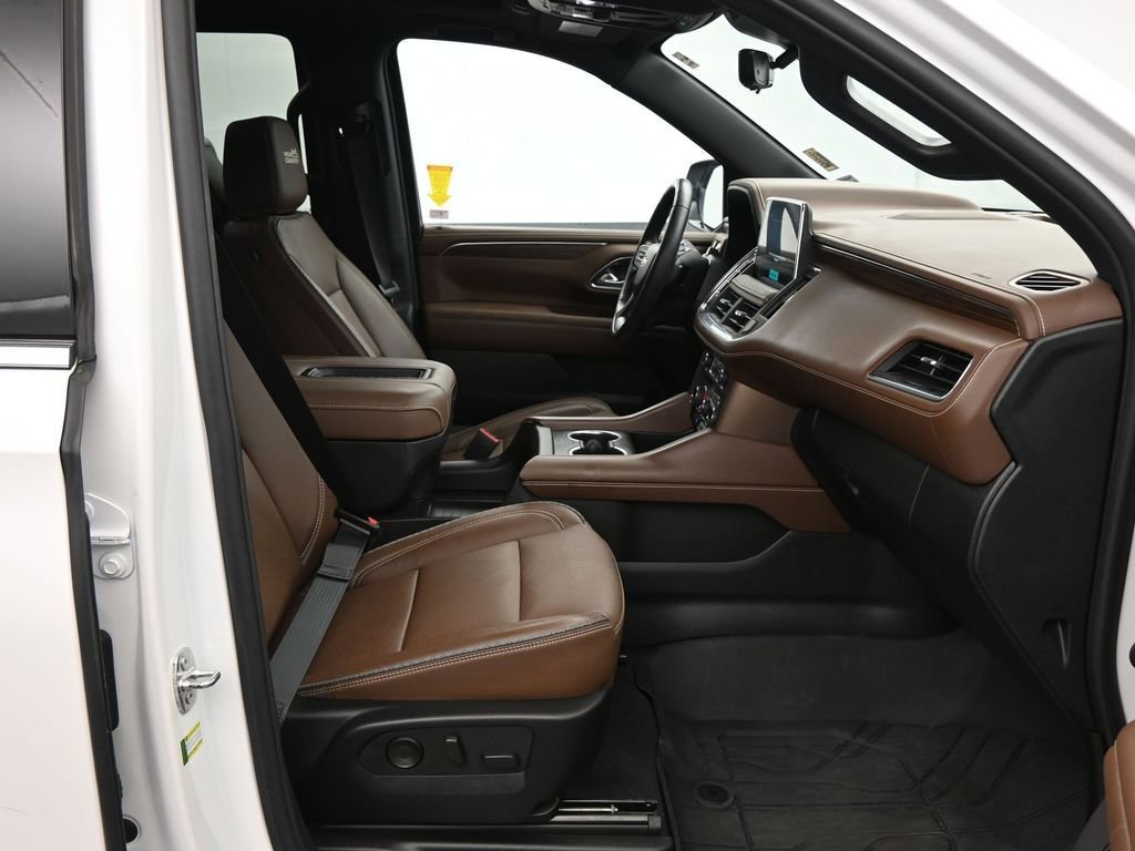 Used 2024 Chevrolet Tahoe High Country w/ Advanced Technology Package image 13