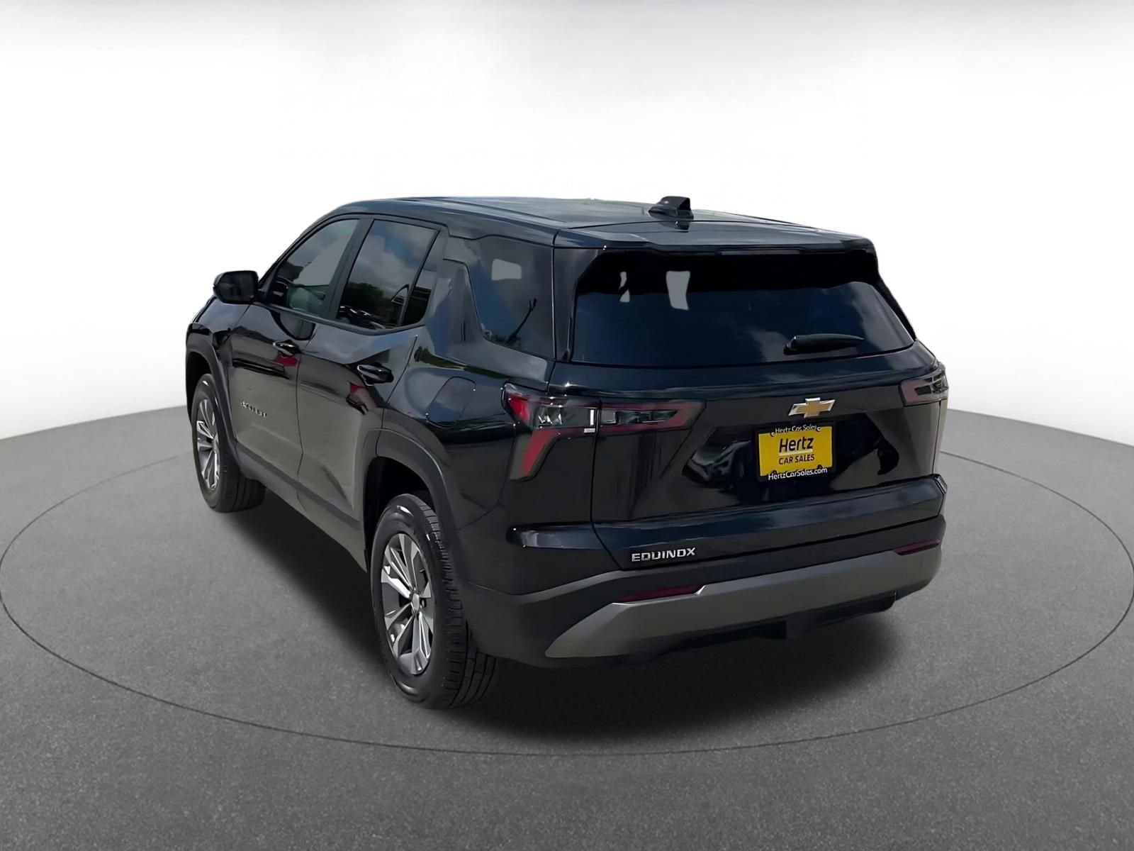 Used 2025 Chevrolet Equinox LT FWD image 11