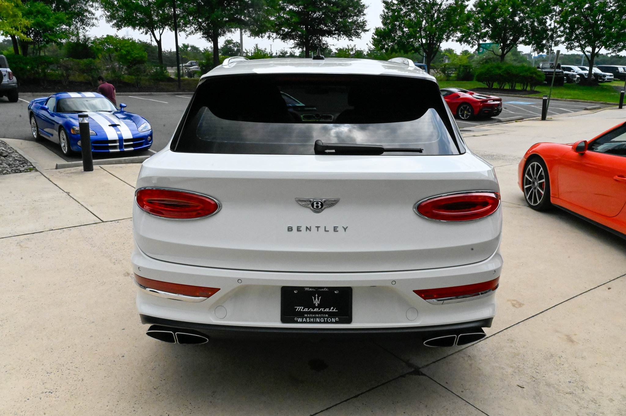 Used 2023 Bentley Bentayga AWD/4WD image 6