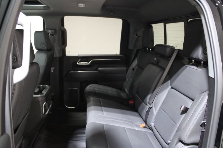 New 2026 GMC Sierra 2500 SLT w/ SLT Premium Package AWD/4WD image 22