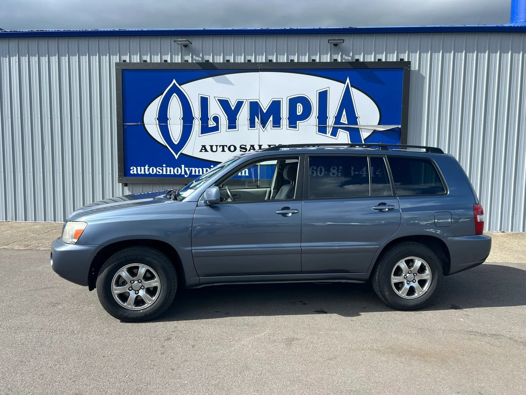 Used 2004 Toyota Highlander 2WD V6