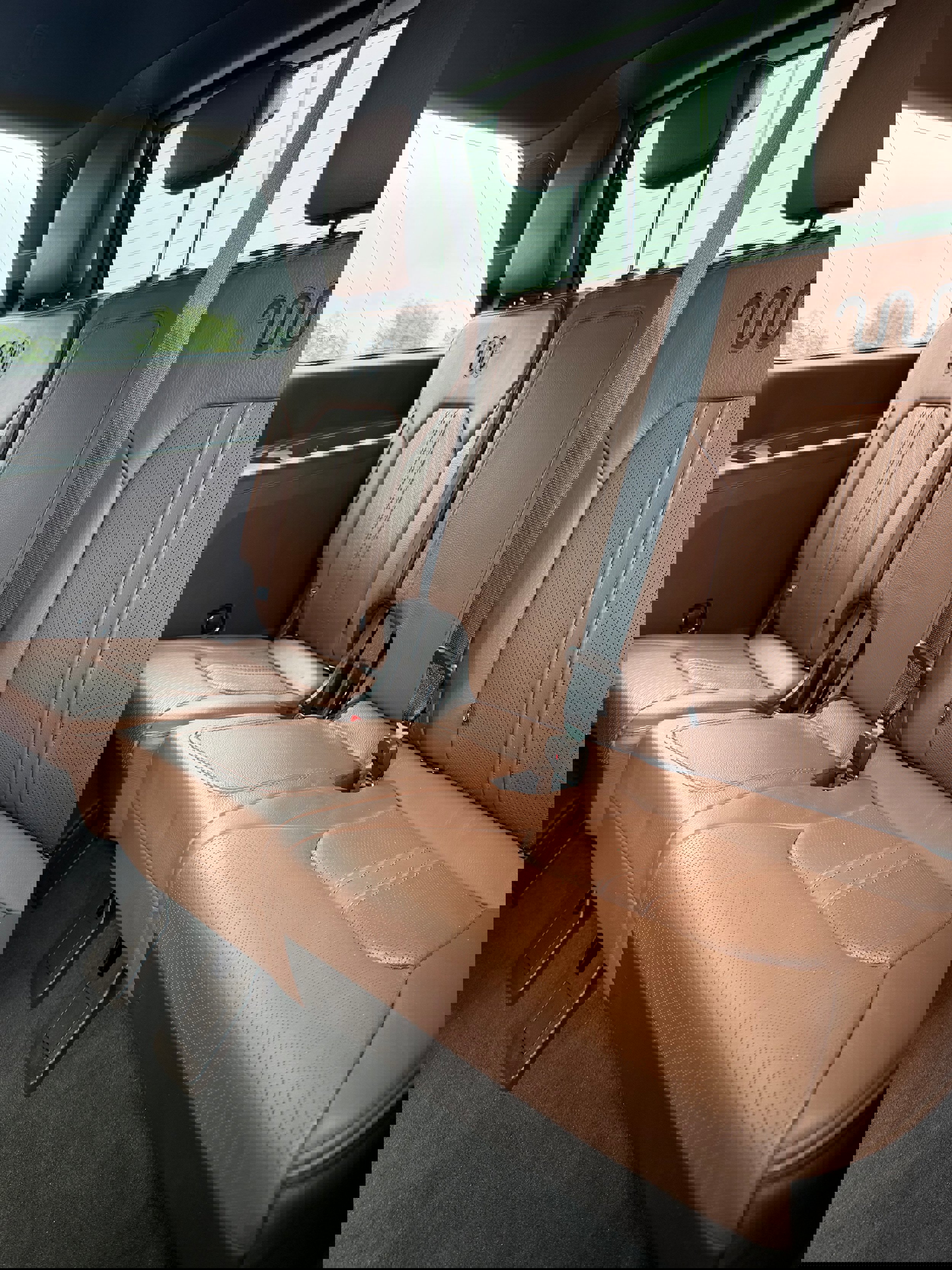 Used 2022 Ford Expedition King Ranch image 11