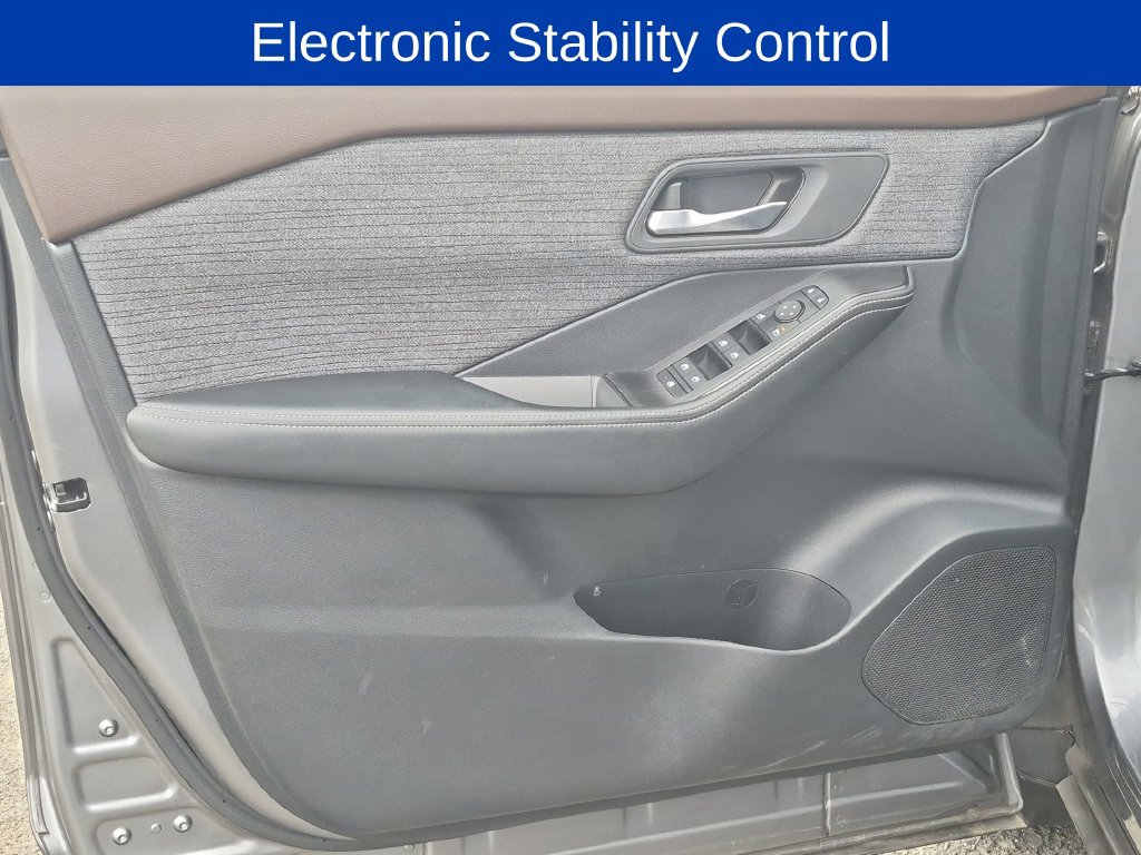 Used 2023 Nissan Rogue SV AWD/4WD image 9