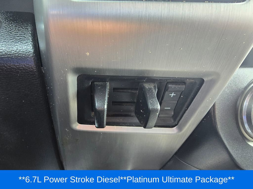 Used 2017 Ford F350 Platinum w/ Platinum Ultimate Package AWD/4WD image 27
