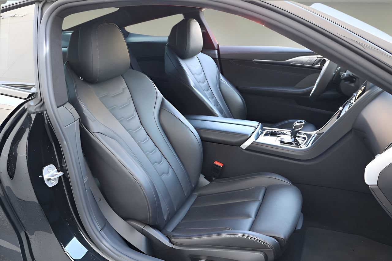 Used 2023 BMW M850i xDrive Coupe w/ M Carbon Exterior Package AWD/4WD image 15