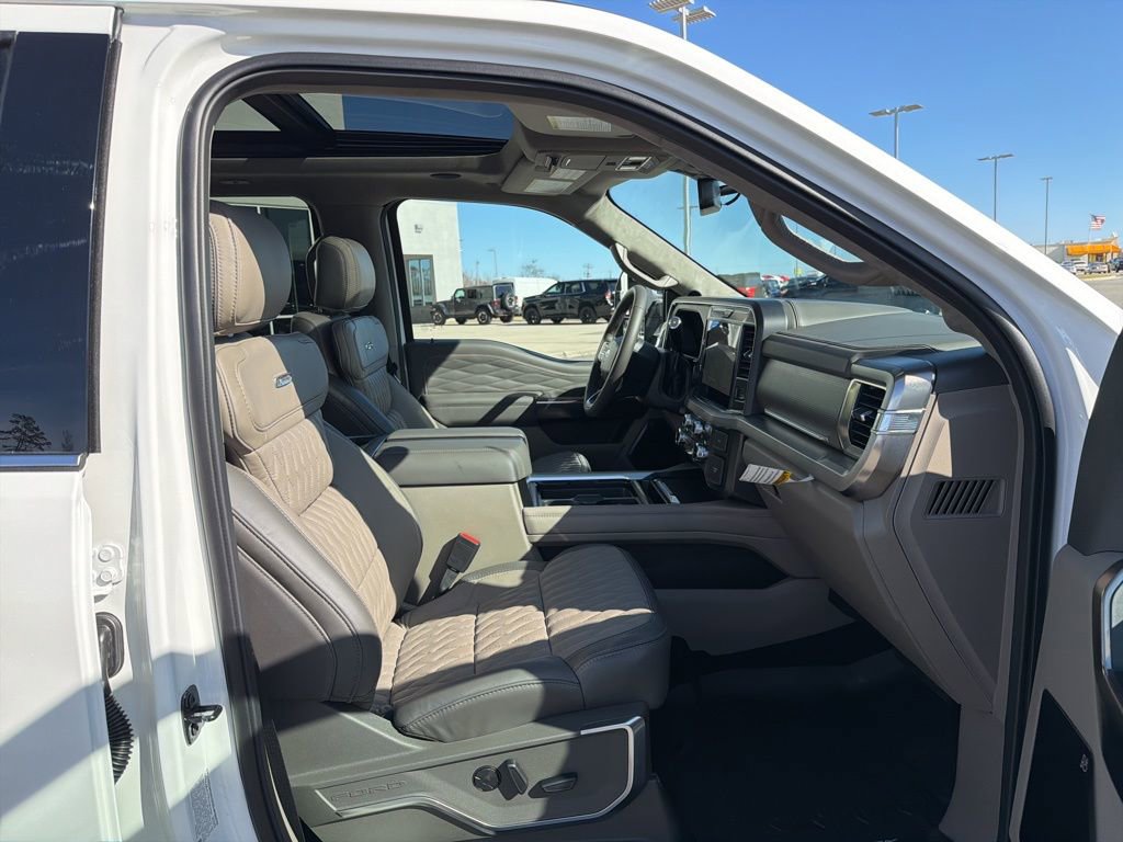 New 2026 Ford F250 Platinum w/ Platinum Plus Package image 21