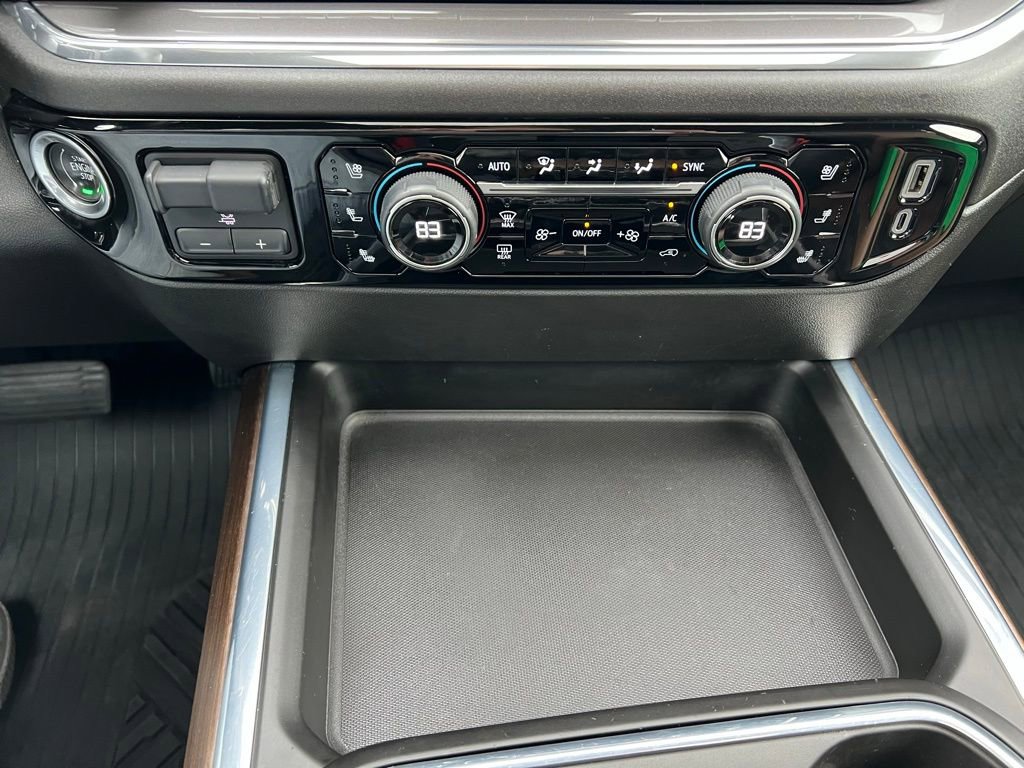 Used 2024 Chevrolet Silverado 3500 High Country w/ High Country Premium Package image 29