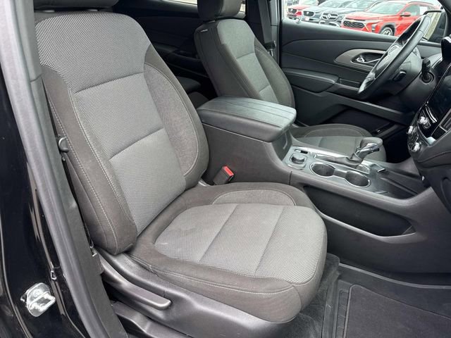 Used 2023 Chevrolet Traverse LT image 25