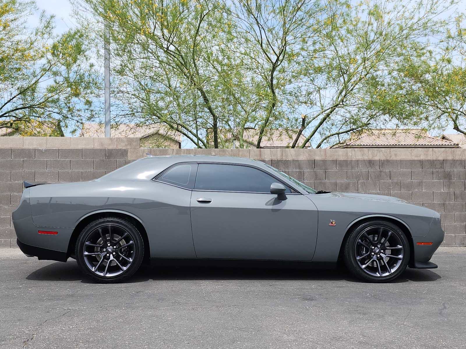 Used 2023 Dodge Challenger R/T Scat Pack RWD image 10