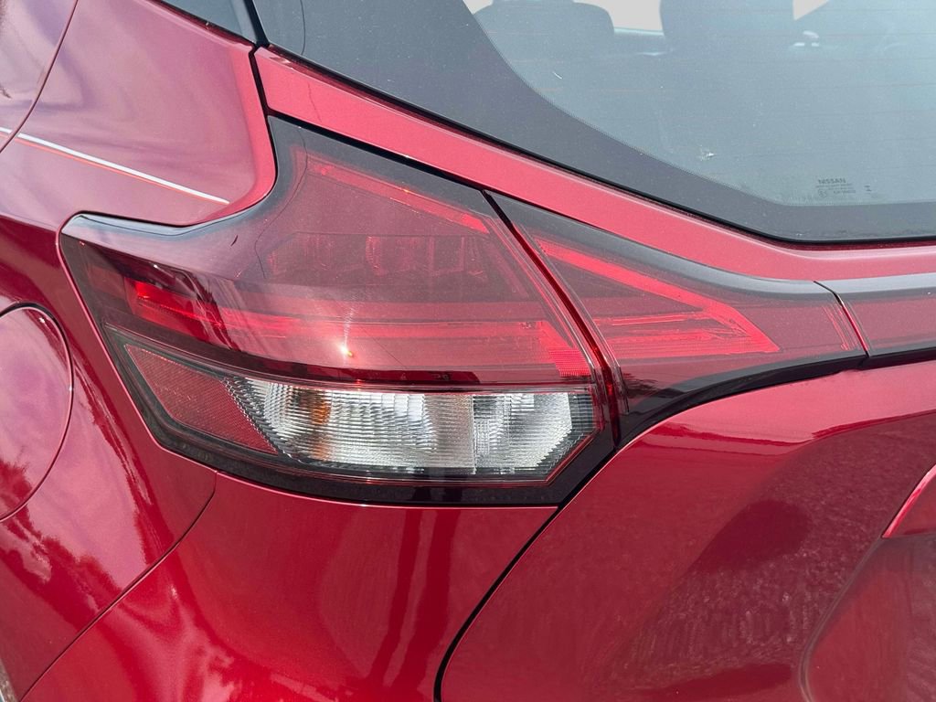 Used 2023 Nissan Kicks SV FWD image 10