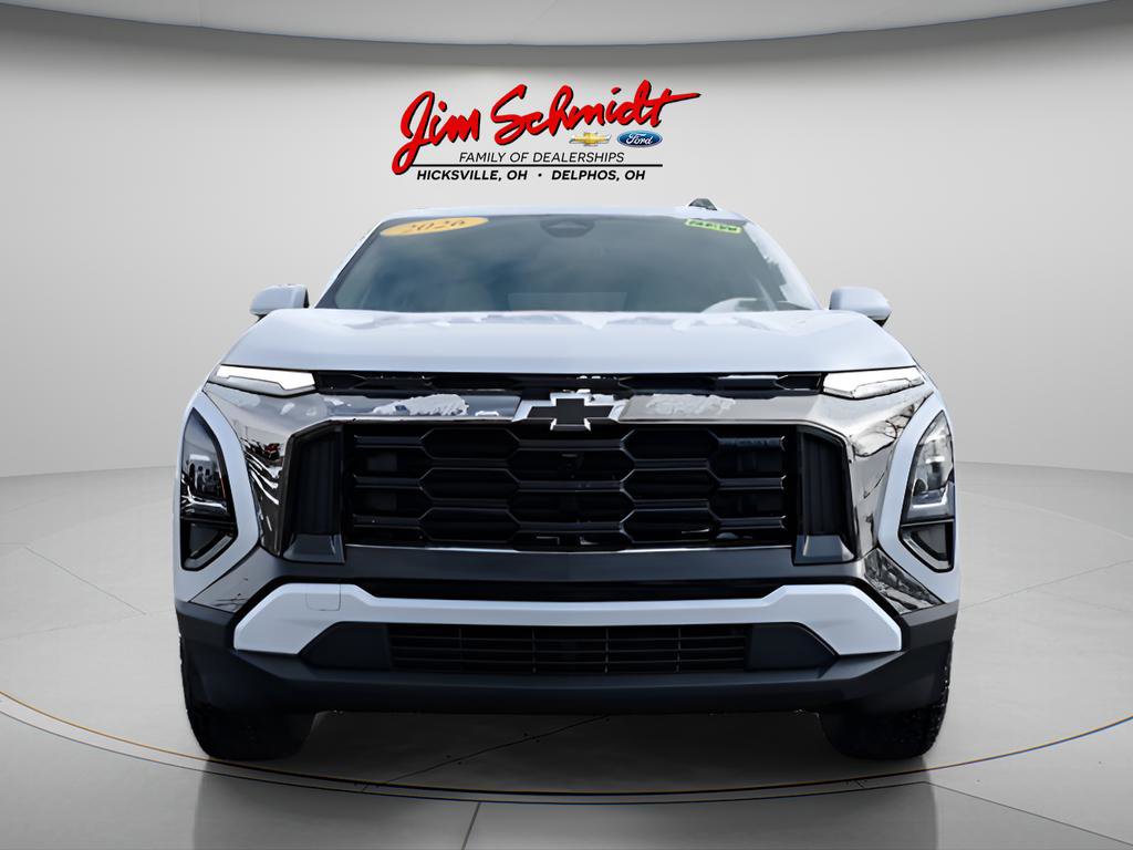 New 2026 Chevrolet Equinox ACTIV w/ Convenience Package III AWD/4WD image 2