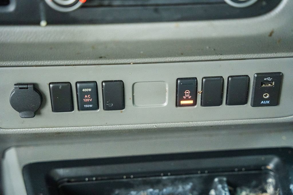 Used 2018 Nissan NV 2500 SV w/ Navigation Package image 19