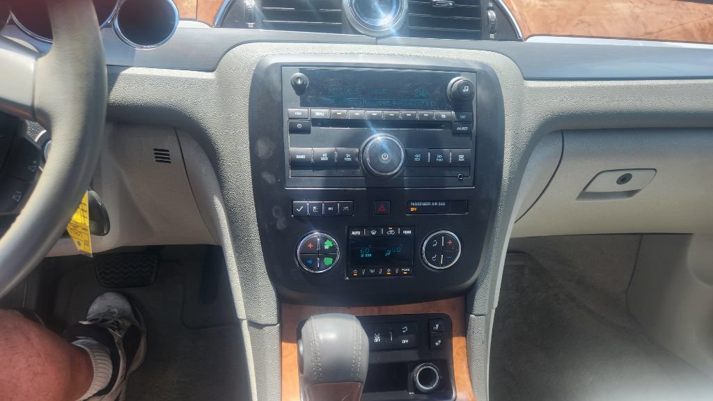 Used 2012 Buick Enclave Leather AWD/4WD image 21