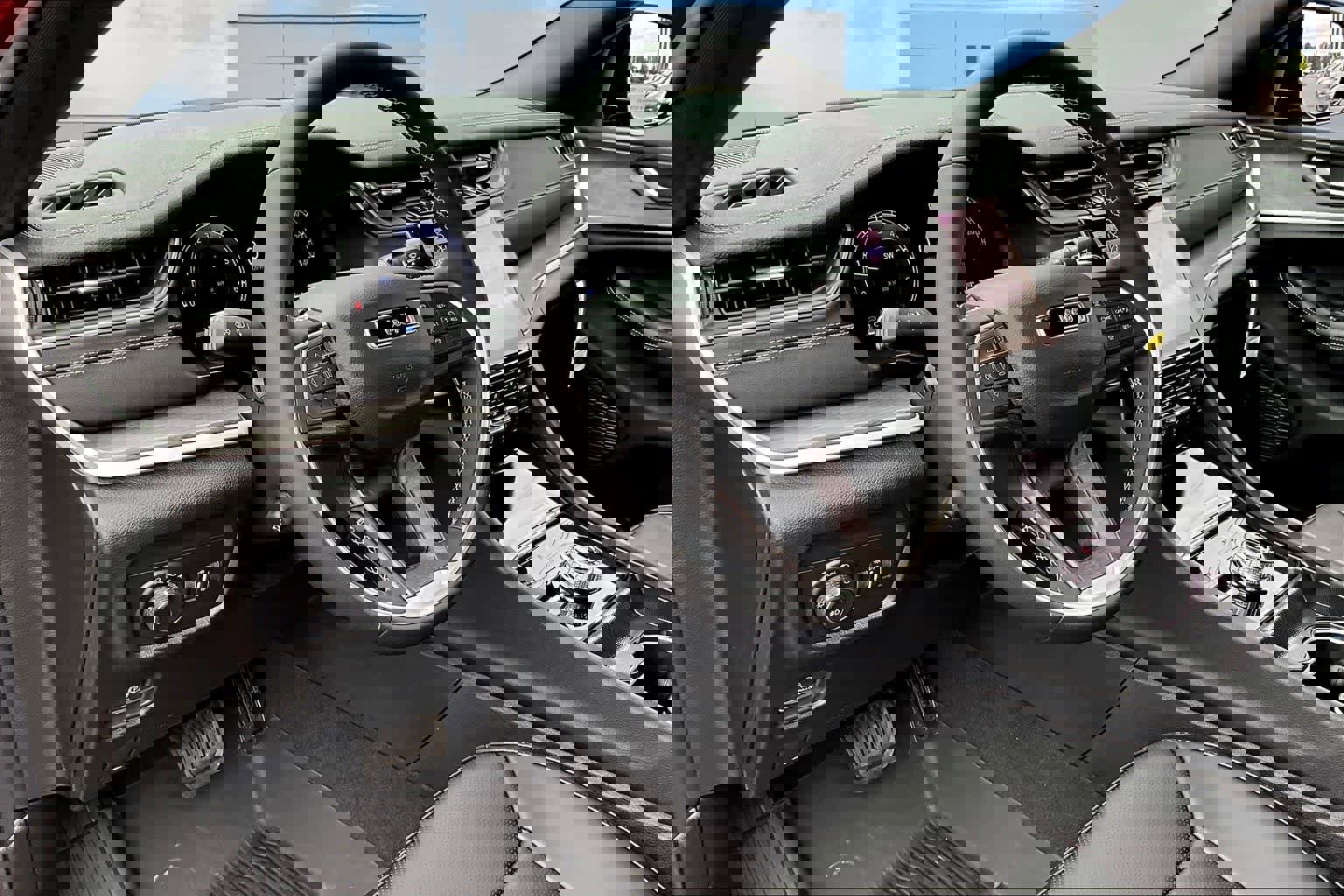 New 2025 Jeep Grand Cherokee L Limited w/ Luxury Tech Group II image 2