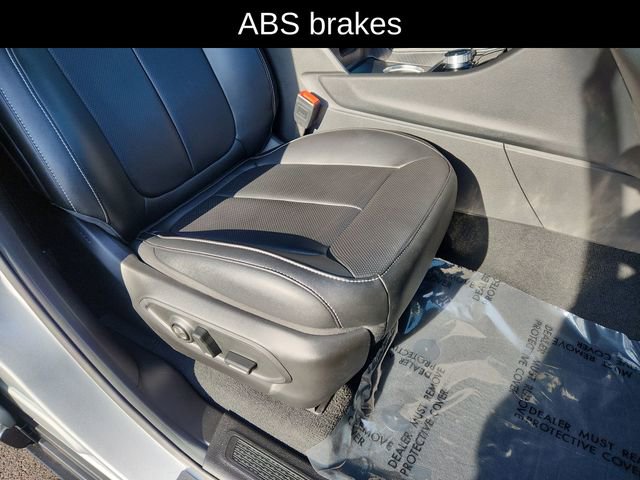 Used 2025 Jeep Grand Cherokee Limited w/ Luxury Tech Group II image 25