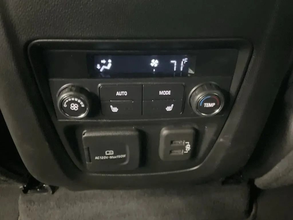 Used 2024 Buick Enclave Premium image 24