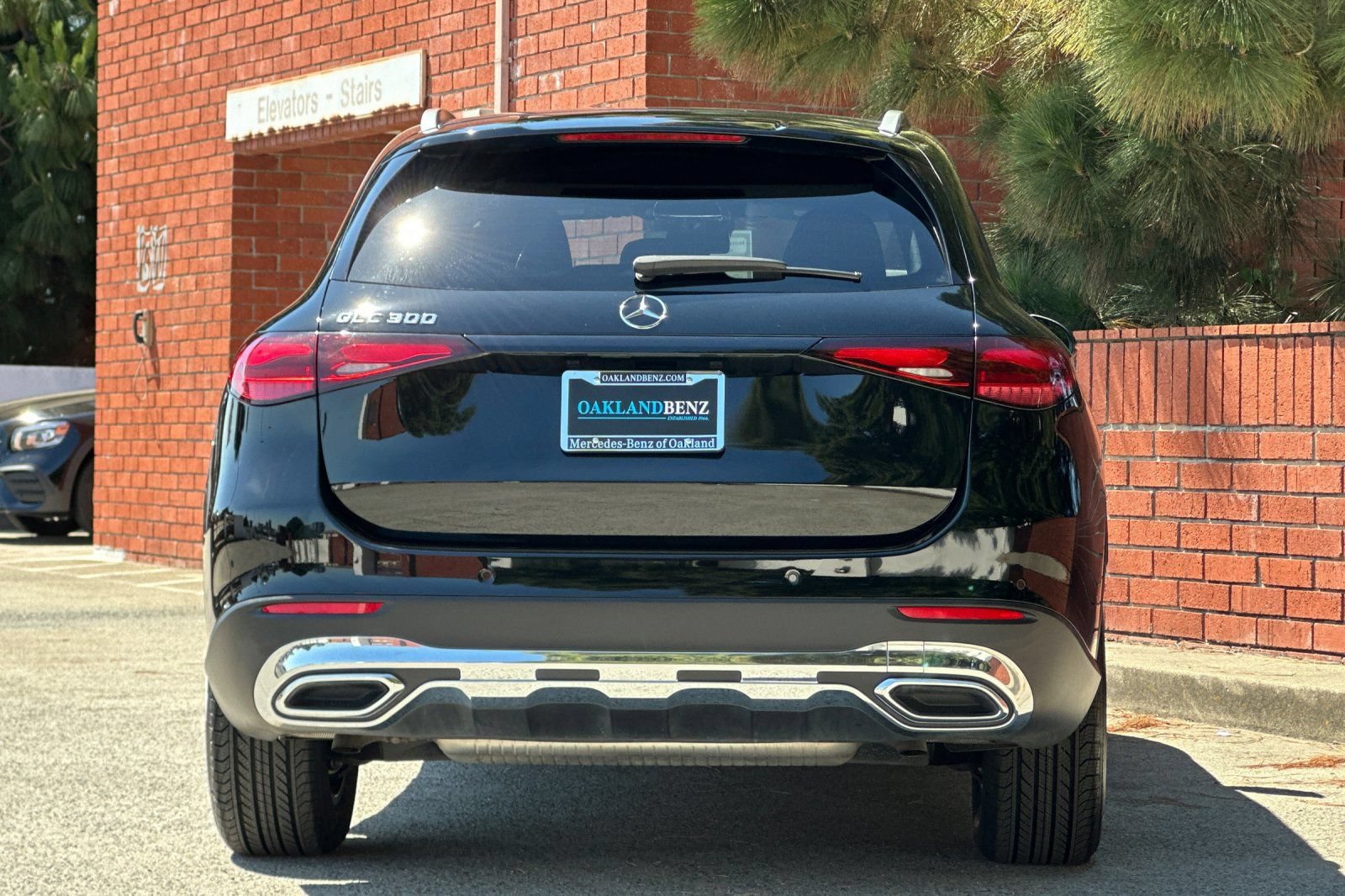 Used 2024 Mercedes-Benz GLC 300 image 6