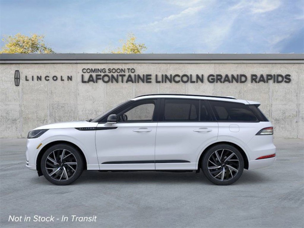 New 2026 Lincoln Aviator Black Label image 3