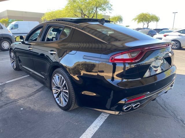 Used 2018 Kia Stinger Premium RWD image 2
