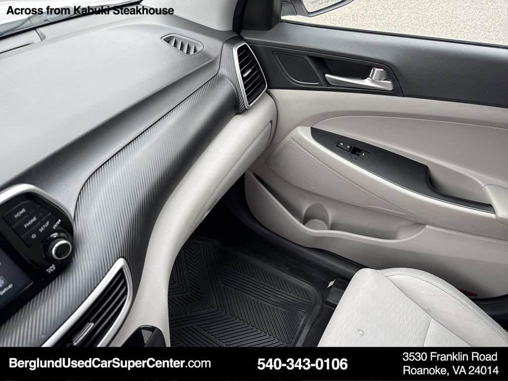 Used 2019 Hyundai Tucson SE image 27