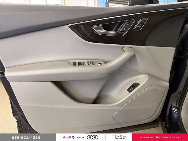 Certified 2023 Audi Q7 3.0T Premium w/ Convenience Package AWD/4WD image 17
