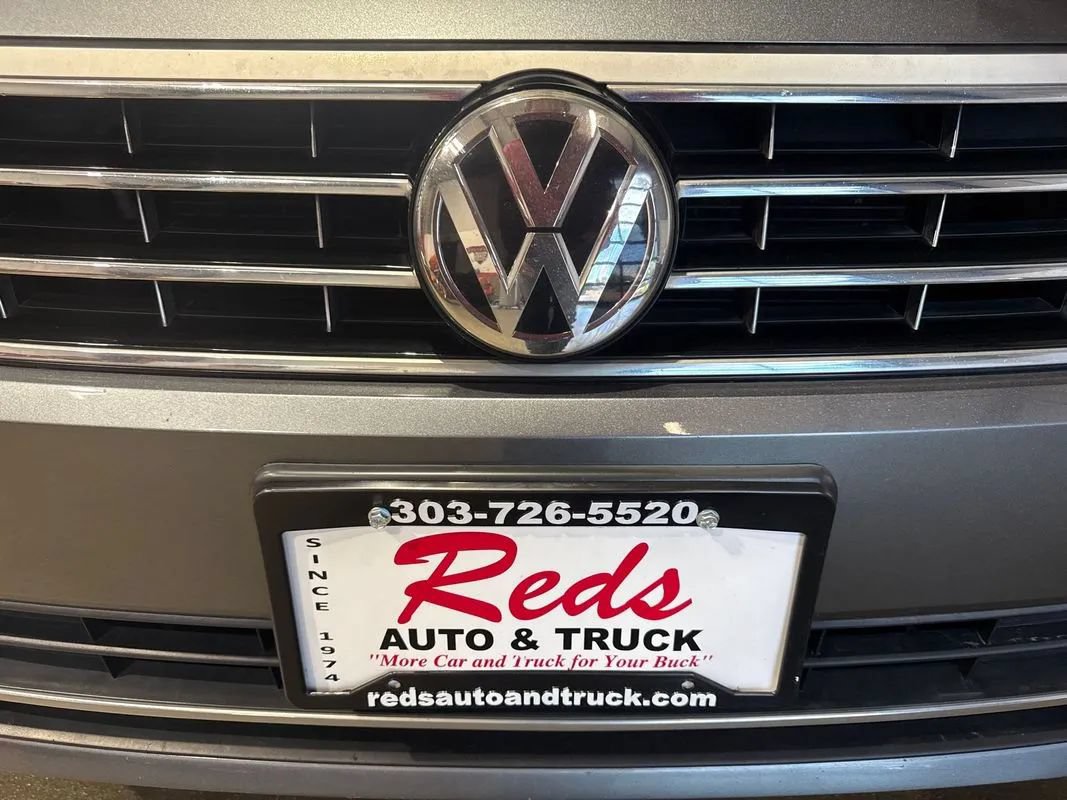 Used 2018 Volkswagen Passat 2.0T SE FWD image 72