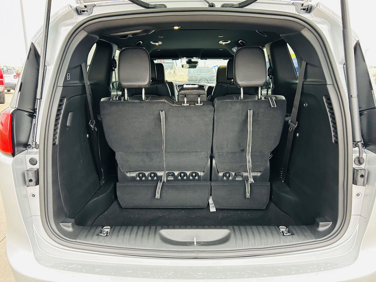 New 2026 Chrysler Voyager LX FWD image 27